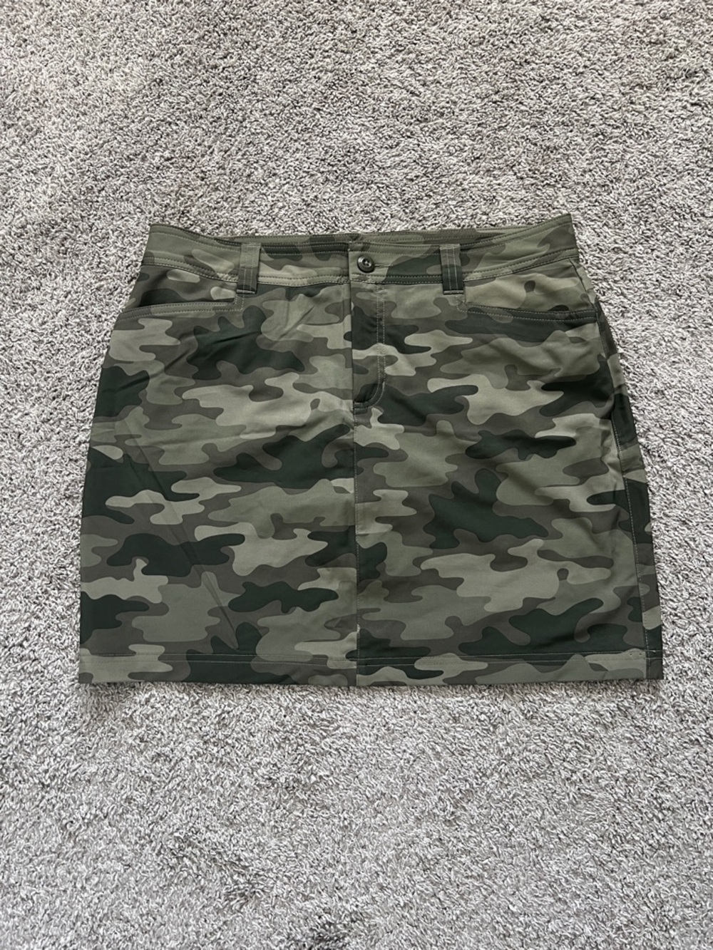 Eddie Bauer Olive Green Adventurer 2.0 Camo Sporty Mini Skirt/Skort - Size 10 - Picture 2 of 9